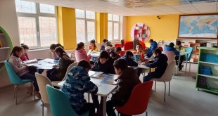 Kars'ta "Kütüphanesiz Okul Kalmayacak" projesi kapsamında 324 kütüphane açıldı