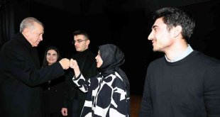 Cumhurbaşkanı Erdoğan: "Karadeniz'de keşfettiğimiz doğal gazı 2023'ün ilk çeyreğinde evlerimizde kullanacağız"