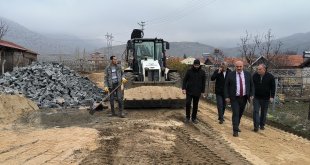 Doğanşehir'de kilitli parke taş çalışmalarına hız verildi