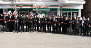 Hakkari'de Tarım Kredi Kooperatif Marketi açıldı