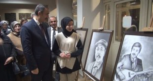 Bozkırın tezenesi Muş'ta anıldı