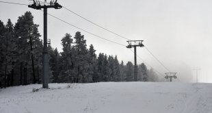 Yeni yıl hazırlıkları tamamlanan Cıbıltepe'de kar bekleniyor