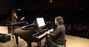 Elazığ'da 'Piyano eşliğinde eserler' konseri düzenlendi
