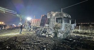 Iğdır'da kamyon ile kamyonet çarpıştı, 1 kişi öldü, 2 kişi yaralandı