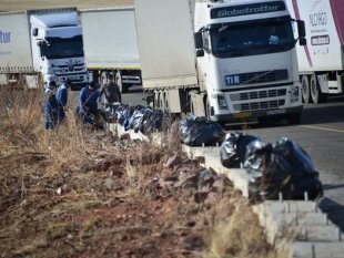 Çıldır-Aktaş Gümrük Kapısında çevre temizliği