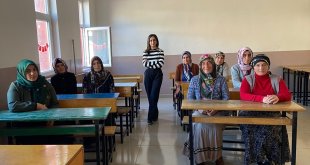 Erzurum, Ardahan ve Kars'ta "Aile Okulu Projesi" ile veliler okullu oldu
