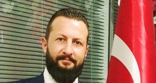 Öğretim üyesine tepkiler çığ gibi büyüyor