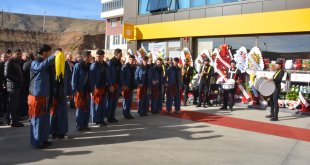 Tatvan'da akaryakıt istasyonu açıldı