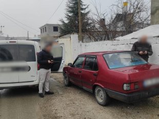 Van'da çalıntı 3 otomobil ele geçirildi, 20 kişi tutuklandı