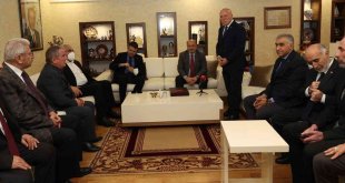 Çalışma ve Sosyal Güvenlik Bakanı Bilgin'den Başkan Sekmen'e övgü