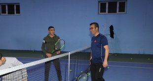 Gençlik Spor İl Müdürü Din, sporcularla antrenman yaptı