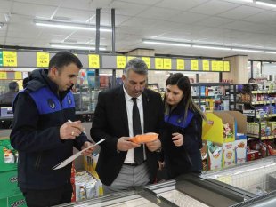 Van'da fahiş fiyat ve etiket denetimi yapıldı