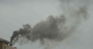Yüksekovalılar maskeyi koronadan değil, kömür dumanından dolayı takıyor