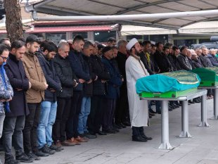 Tribünde kalp krizi geçirerek hayatını kaybeden taraftar son yolculuğuna uğurlandı