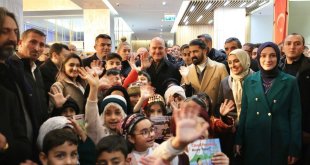 Bakan Soylu'ya çocuklardan sıcak karşılama