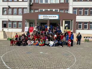 Eğlenerek öğreniyorlar