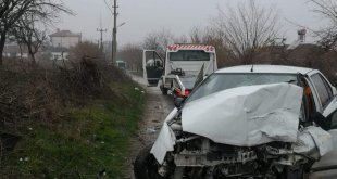 Malatya'da otobüs ile otomobil çarpıştı: 7 yaralı