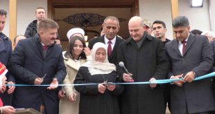 Bakan Soylu, Iğdır'da şehit asker adına yaptırılan cami ve Kur'an kursunun açılışını yaptı