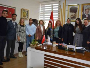 "Şiddete Hayır" projesinde yabancı emektarlara sertifika