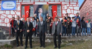 Bitlis'te kadınlar Köy Yaşam Merkezlerinde sosyalleşiyor