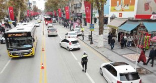 Malatya'da polisten dron desteli trafik uygulaması