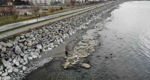 Van Gölü'ndeki su çekilmesi sürüyor