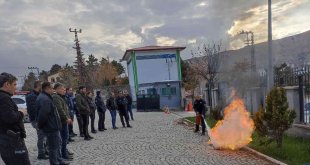 Emniyet görevlilerine yangın ve deprem tatbikatı