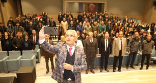 Başkan Güder, öğrencilerle söyleşi yaptı