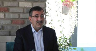 TBMM Plan ve Bütçe Komisyonu Başkanı Yılmaz: "Bingöl'de keşfedilen demir cevheri rezervi için ilk aşamada 550 milyon dolar yatırım öngörülüyor"