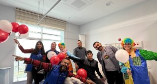 Öğrencilerden lösemili çocuklara anlamlı ziyaret