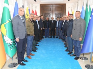 Battalgazi'deki muhtarlardan Güder'e hizmet teşekkürü