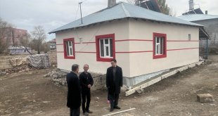 Özalp'ta ihtiyaç sahibi 5 aileye yeni ev yaptırıldı