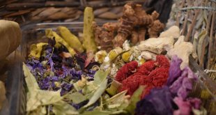 Aktarlardan soğuk algınlığına karşı "kış çayı" tavsiyesi