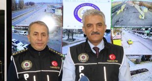 Erzincan polisinden zehir tacirlerine şafak vakti 'Kökünü Kurutma' operasyonu