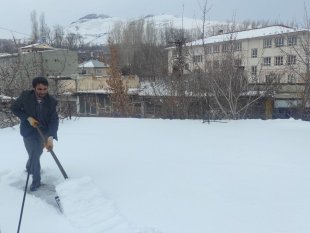 Kar yağışı gelir kaynağı oldu