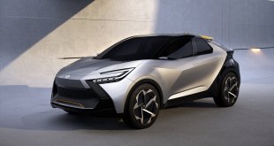 Toyota'nın şarj edilebilir hibrit otomobili Yeni C-HR Türkiye'de üretilecek