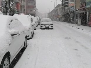 Elazığ'ın ilçelerinde kar yağışı etkili oldu
