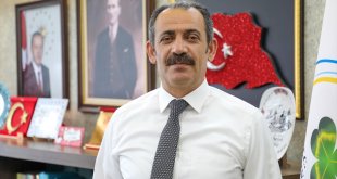 Gürpınar'da kuraklıktan etkilenen çiftçiler için gölet yapılıyor