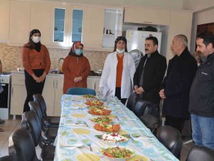 Aşçı adayları hünerlerini sergiledi