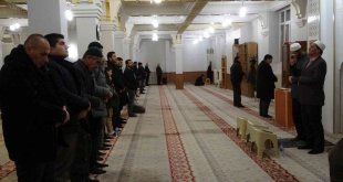 Van'da Regaip Kandili dualarla idrak edildi