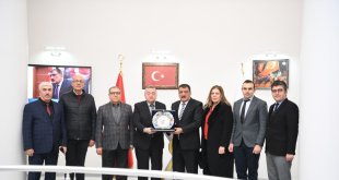 Başkan Gürkan: "Tabiplerimize minnet ve şükran borçluyuz"