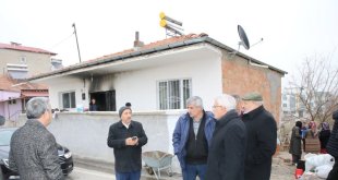 Evi yanan aileye Başkan Güder sahip çıktı
