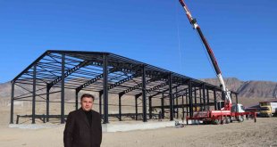 Oltu OSB'de fabrikalar tamamlanıyor