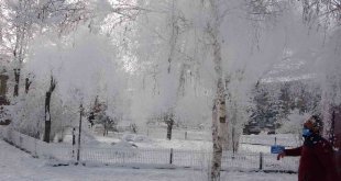 Ardahan'ın Göle ilçesi buz kesti: Eksi 28 dereceyle Türkiye'nin en soğuk yerleşim yeri oldu