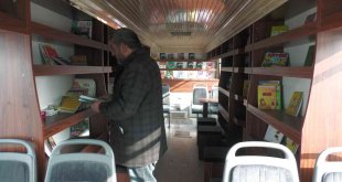 Kütüphanesi olmayan okulların kütüphanesi 'Kitapbüs' olacak