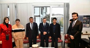 Tuvalimdeki Ezgiler Atölyesinde özel öğrencilere özel eğitim