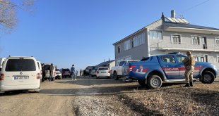 Ağrı'da bir evin önünde silahla vurulmuş 3 kişinin cesedi bulundu