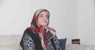 Elazığ depreminde kızını kaybeden acılı anne: "3 yıl hiç unutamadım, sanki kızımı yeni gömdüm"