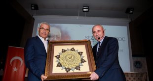 Diriliş Şairi Sezai Karakoç, Battalgazi'de anıldı