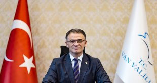 Vali Balcı: "Bol bol kitap okuyun"